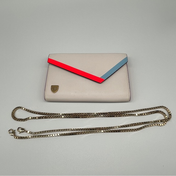 Dior Stylish Beige and Red Women's Clutch - Picture 1 of 8